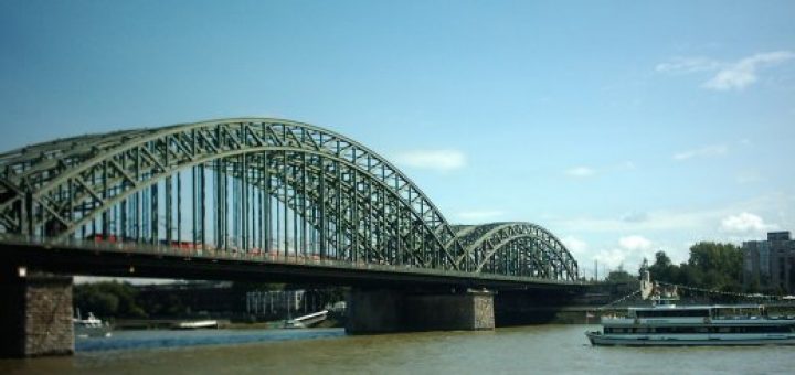 Köln - Einbruchschutz für Fenster und Tür